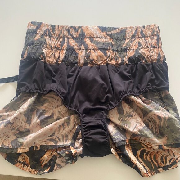 Free Peope "the way home" athletic shorts - Picture 8 of 10